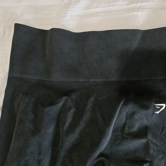 Black Gymshark Leggings - Picture 3 of 4